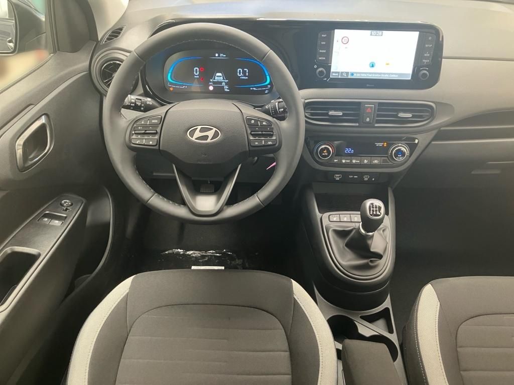 Fahrzeugabbildung Hyundai i10 Navi SHZ KAM PDC SpurH