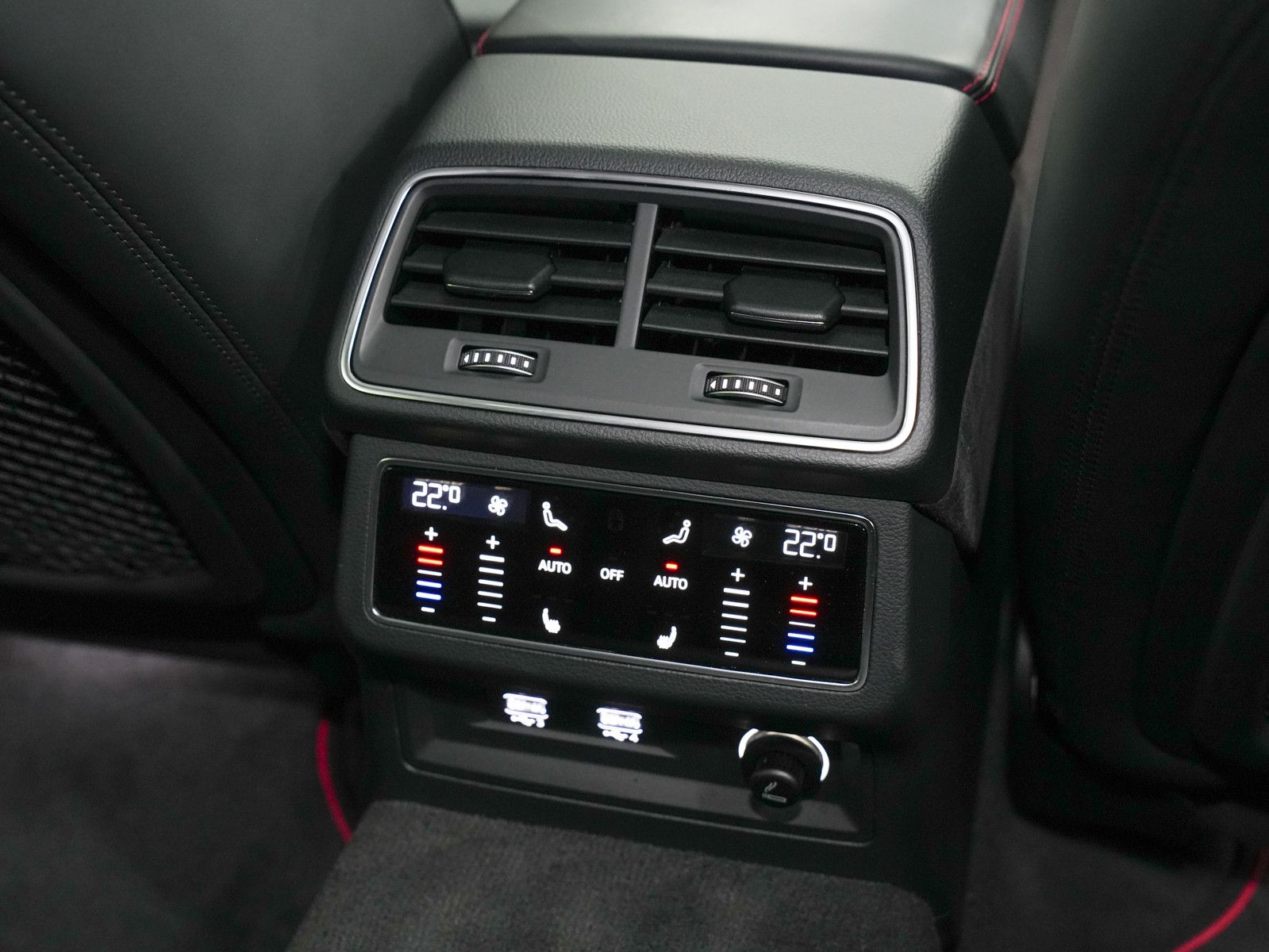 Fahrzeugabbildung Audi RS6 - Keramik|Dyn+|B&O-19|Nachtsicht|22"|Matrix