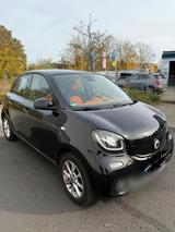 Smart sehr sparsam - Smart ForFour in Frankfurt (Main)