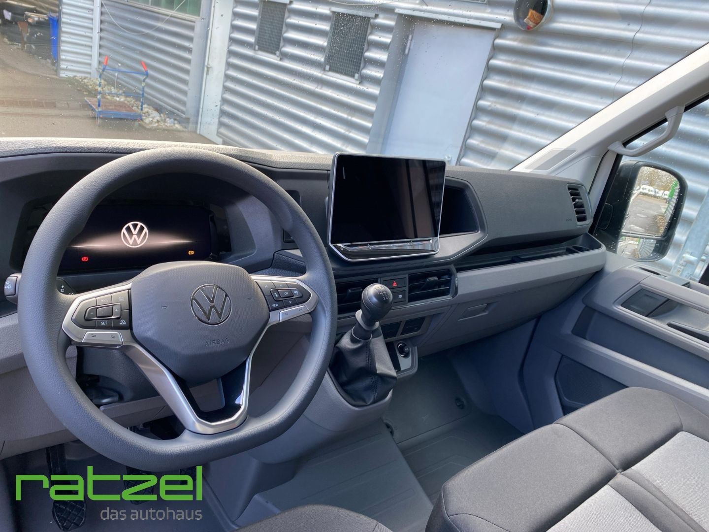 Fahrzeugabbildung Volkswagen Crafter 35 Kasten HD Navi+Klima+Kamera+Allwetter