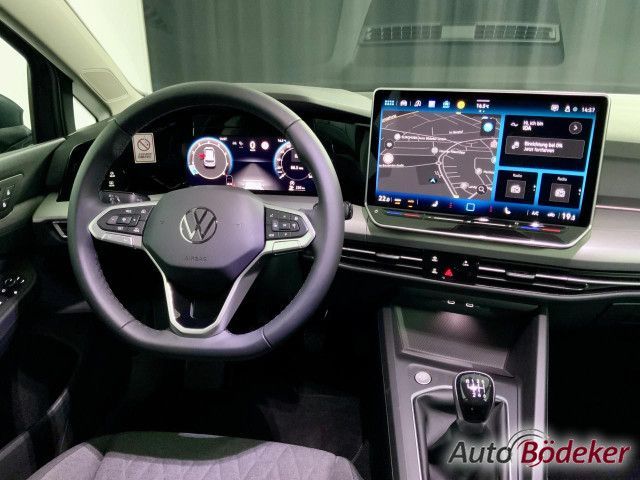 Volkswagen Golf VIII 1.5 TSI Life 6-Gang Bluetooth Navi LED