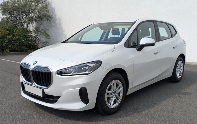 BMW 218i Active Tourer LED PDC Navi Kamera Distronik