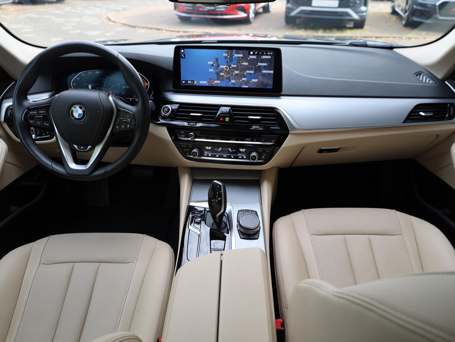 BMW 520 520 d xDrive*Cam*Leder*Virtual*4xSHZ*AHK*
