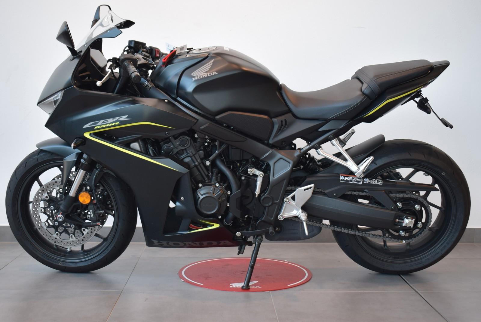 Honda CBR 650 R E-Clutch * 1. Hand * Nur 1576KM!