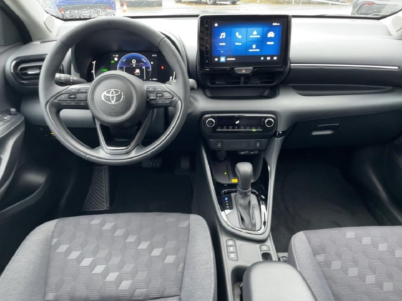 Fahrzeugabbildung Toyota Yaris Hybrid 116PS Teamplayer + Comfort Paket