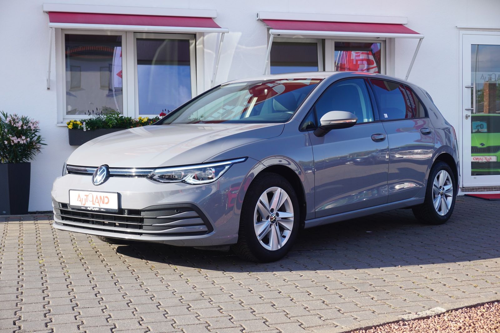 Volkswagen Golf VIII 1.5 TSI Life LED Navi ACC Kamera imagem 2