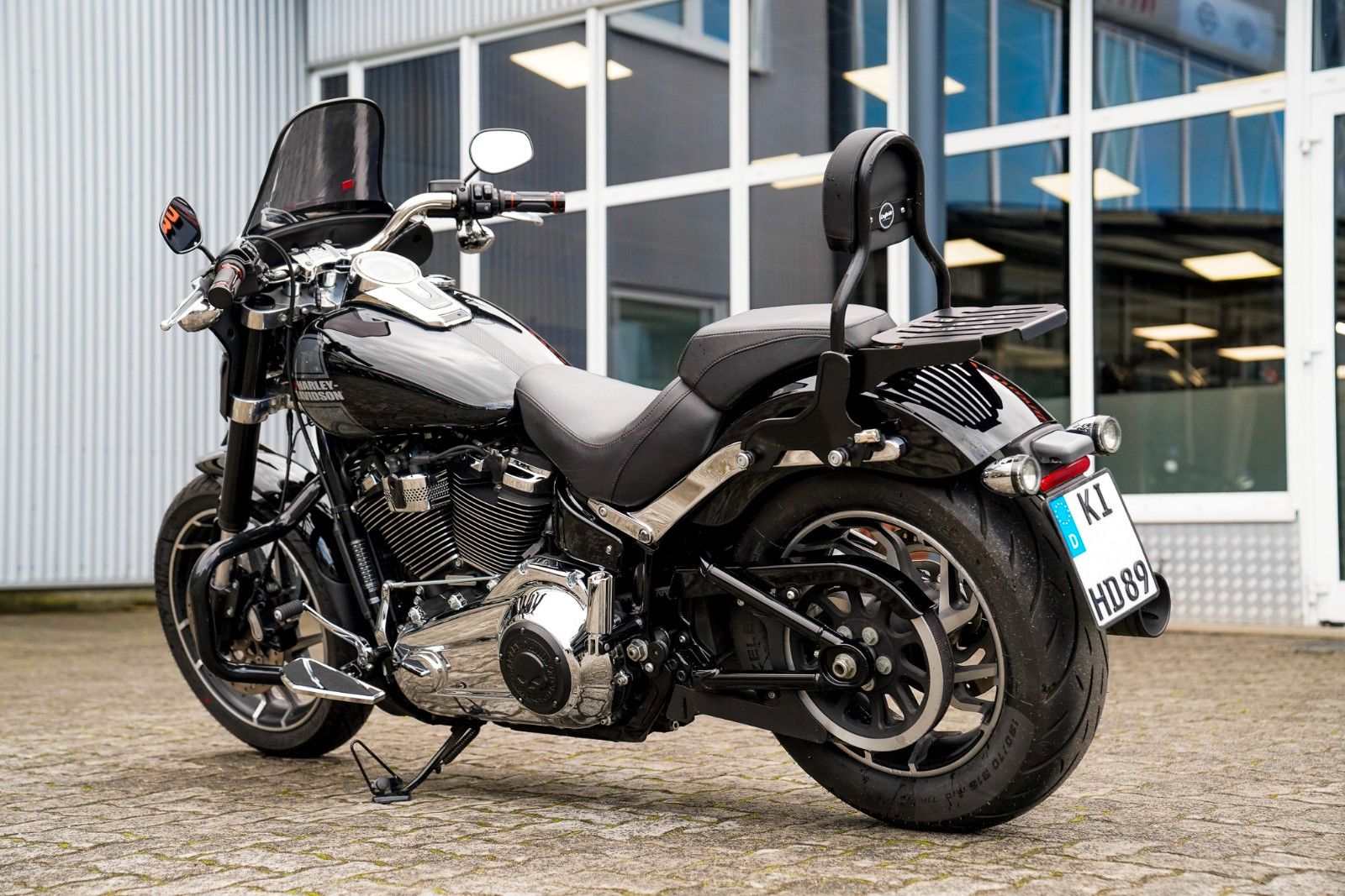 Fahrzeugabbildung Harley-Davidson FLSB Sport Glide 107 cui - Jekill & Hyde