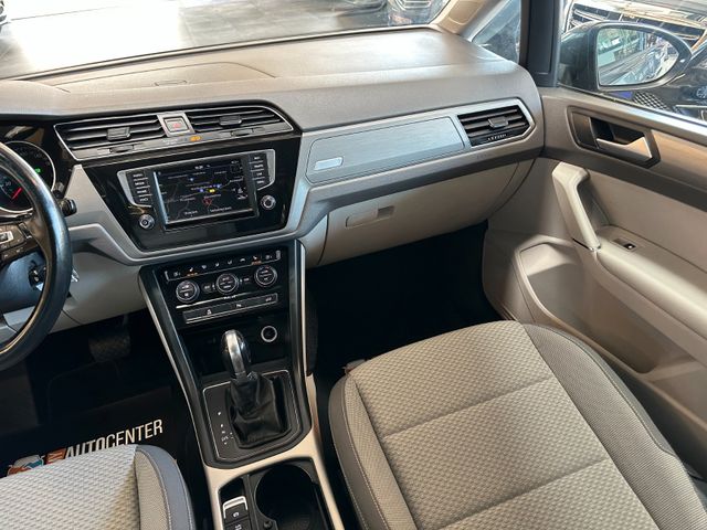 MYAUTOCENTER – Gebraucht- und Jahreswagen mit Werkstattservice in Pfaffenhofen Volkswagen Touran Comfortline BMTStart-Stopp *7 Sitzer*ACC