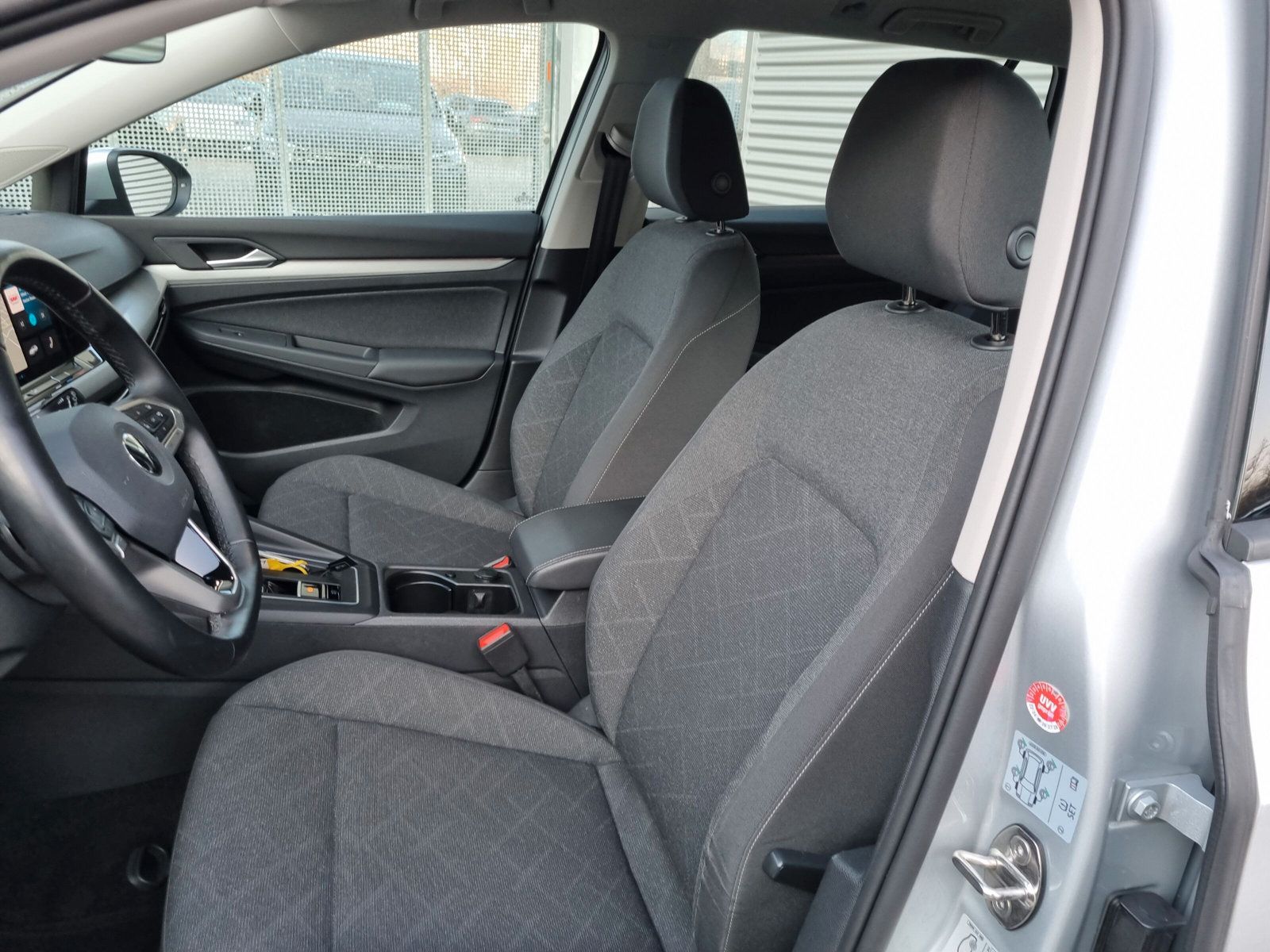 Volkswagen Golf - Bild 12