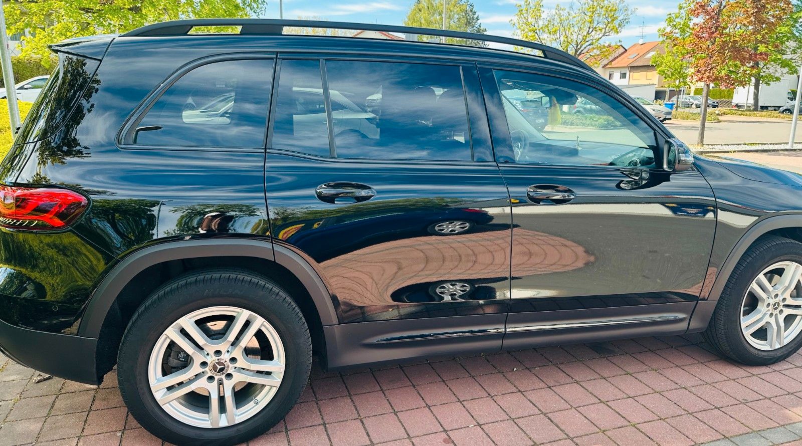 MERCEDES-BENZ GLB 200 4MATIC DCT - 7 seater
