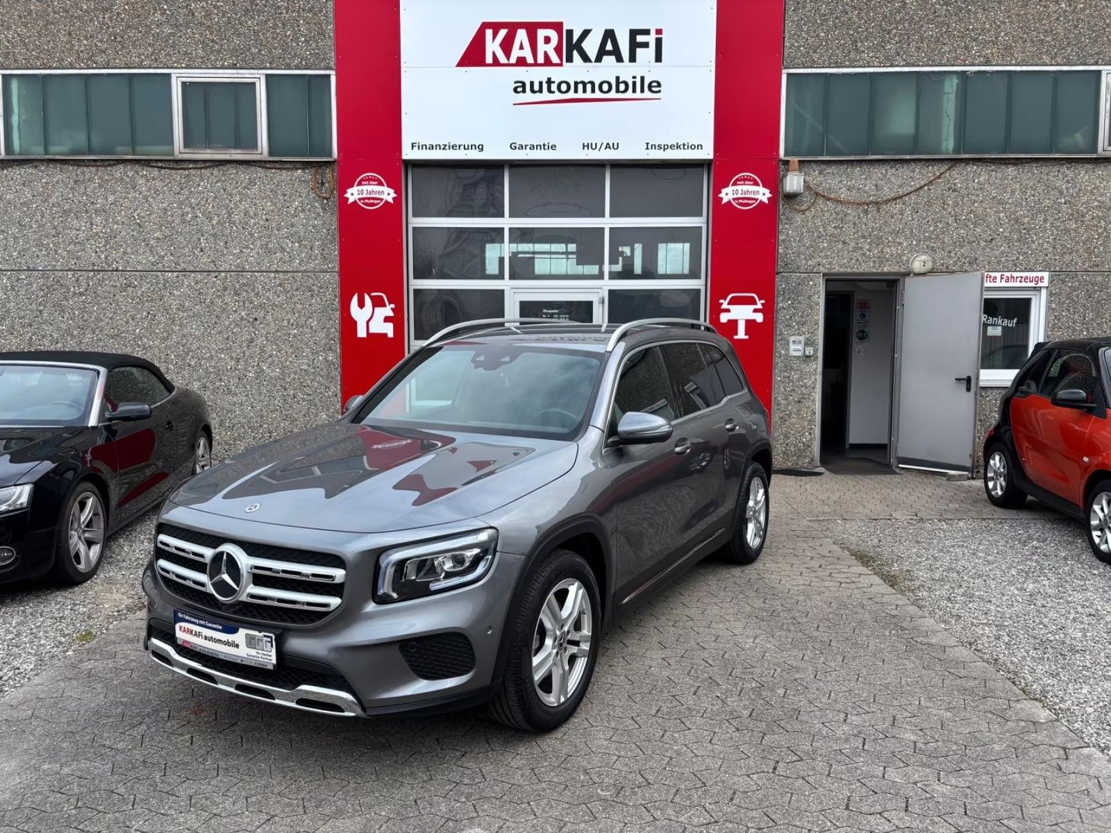 MERCEDES-BENZ GLB 200