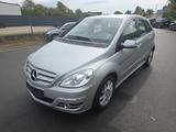 Mercedes-Benz B 200 B -Klasse B 200,Automatik - Mercedes-Benz B 200 Gebrauchtwagen in Köln