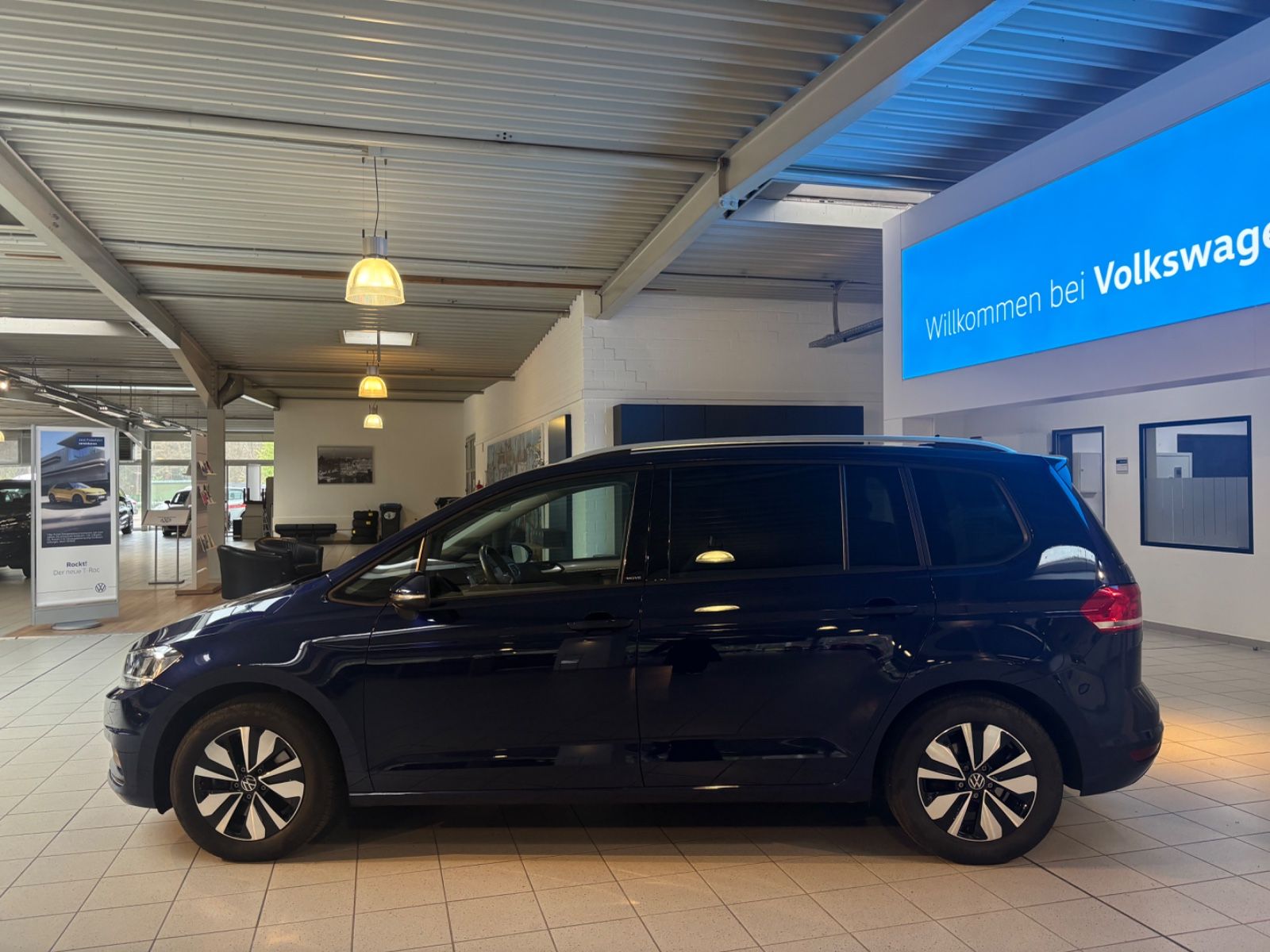 Volkswagen Touran Move 2.0 TDI DSG 7-Sitze ACC AHK APP foto 2