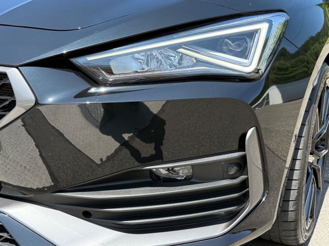 Leon VZ 2.0 TSI DSG Navi Sound ACC Pano PLA