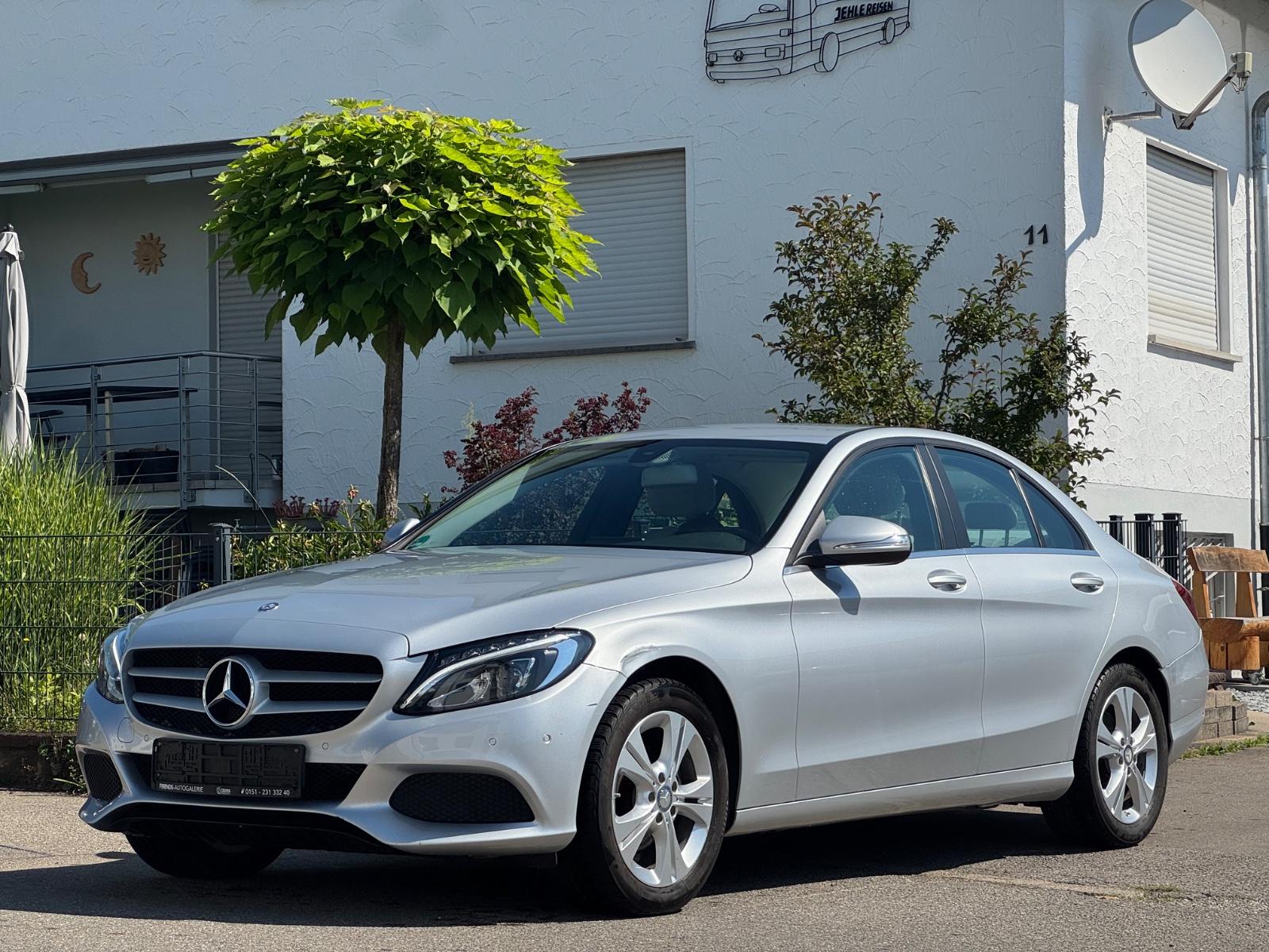 Mercedes-Benz C 180 CGI Limousine*