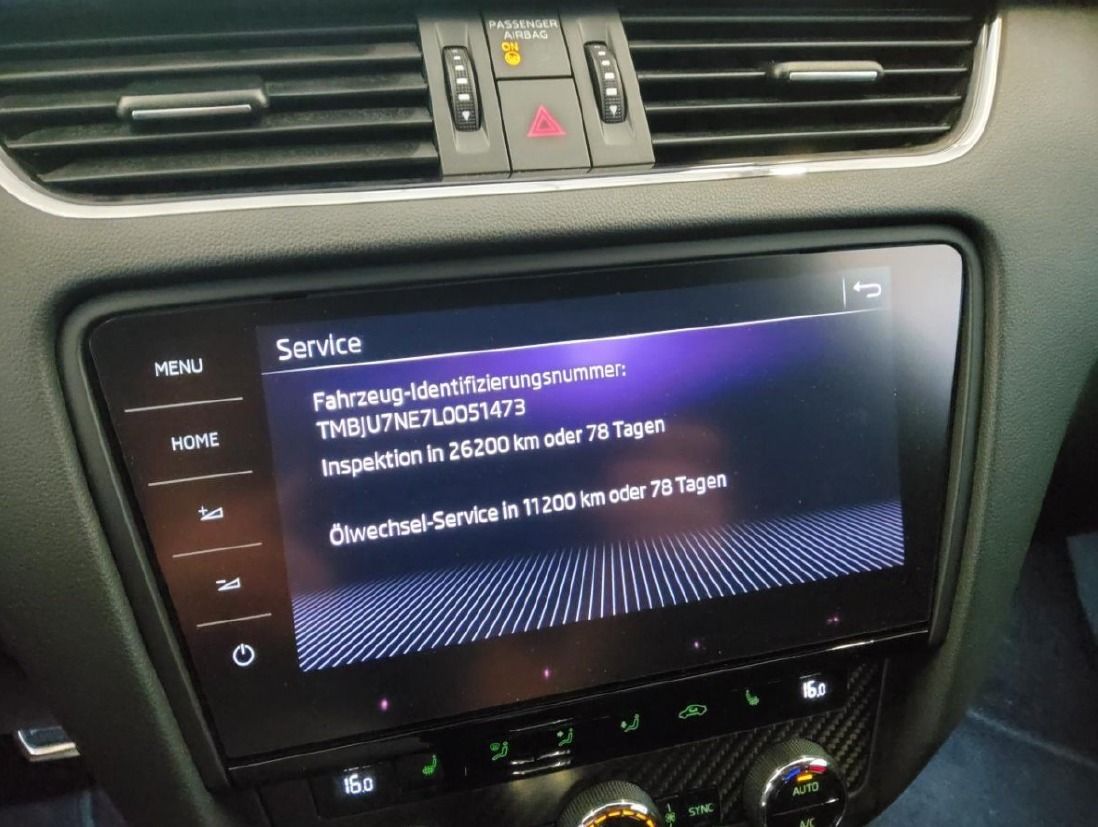 Fahrzeugabbildung SKODA Octavia Combi 20TSI DSG RS60 Sondermodell limit.