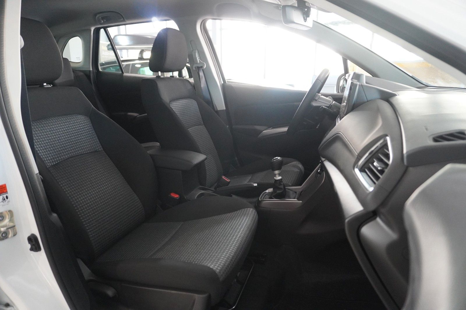 Fahrzeugabbildung Suzuki (SX4) S-Cross 1.4 COMFORT NAVI/LED/KAMERA/SH/DAB