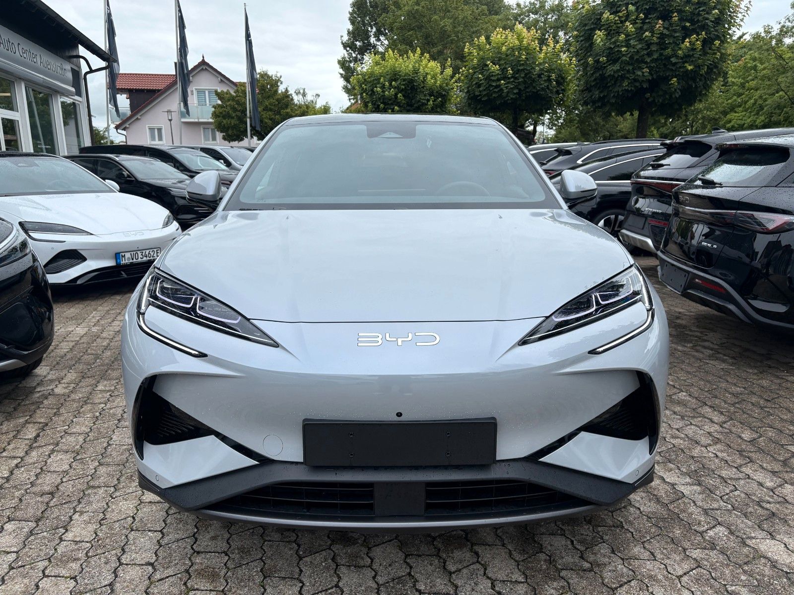 BYD SEALION 7