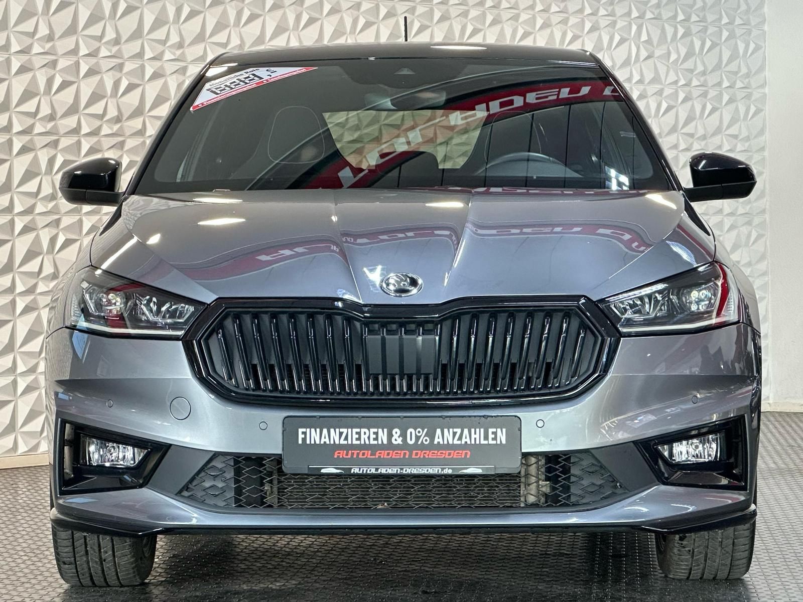SKODA Fabia 1.0TSI MONTE CARLO LED#ACC#SHZ#LH#CAM#SPUR - Image 3