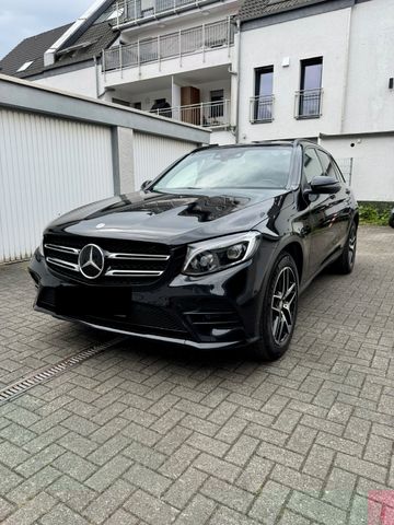 MERCEDES-BENZ GLC 250 d 4MATIC AMG Line Autom. AMG Line