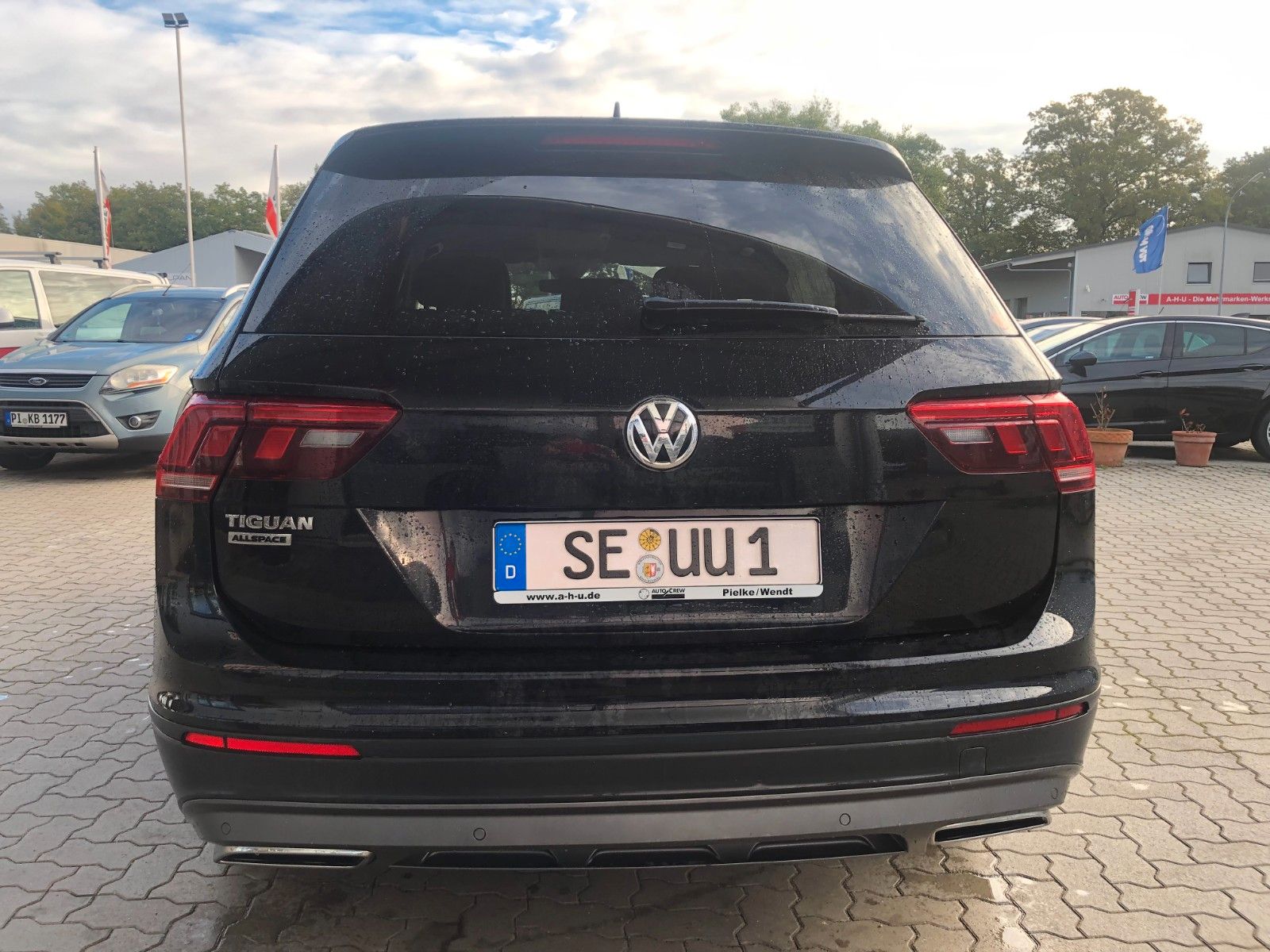 Fahrzeugabbildung Volkswagen Tiguan Allspace Comfortline 7 Sitzer/Automatik