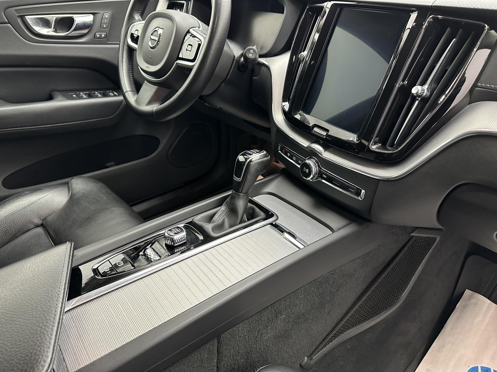 Volvo XC60 Inscription 2WD "1 HAND-NAVI-LEDER-SITZH"
