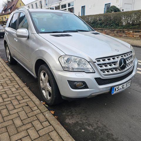 Mercedes-Benz ML 320 CDI Sport-Xenon-Luftf.AHK 3.5t