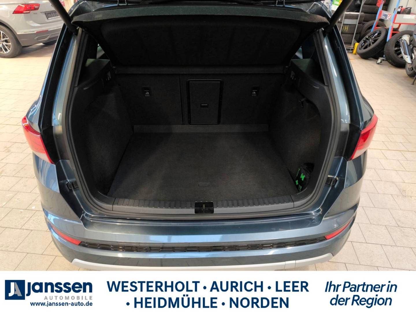 Fahrzeugabbildung SEAT Ateca 4Drive DSG FR/Automatik/Allrad/Rückfahrkam