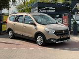 Dacia Lodgy 1.6 SCe STEPWAY*Navi*7xSitze*Tempomat*1.HD - Dacia Gebrauchtwagen in Berlin