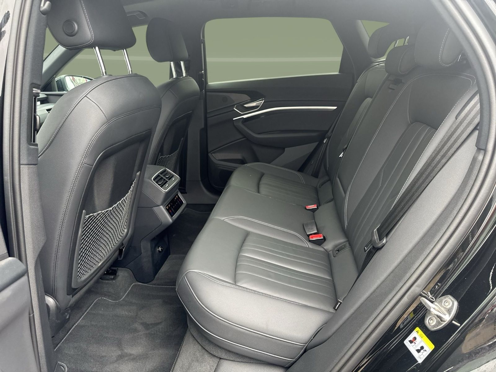 Audi Q8 e-tron - Bild 19