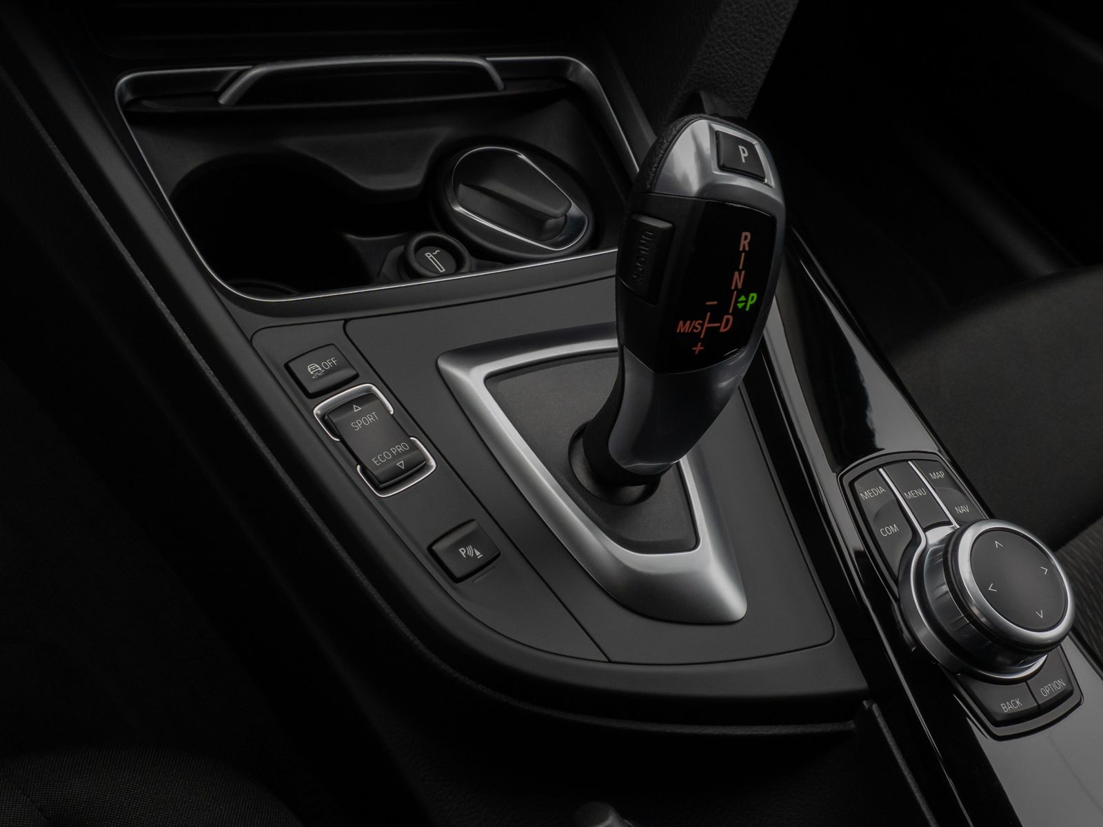 Fahrzeugabbildung BMW 320i Advantage HiFi Navi Lordos PDC LED Alarm