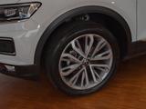 Volkswagen T-Roc United ACC/AHK SHZ KAMERA NAVI AHK ACC LED - Volkswagen T-Roc: United