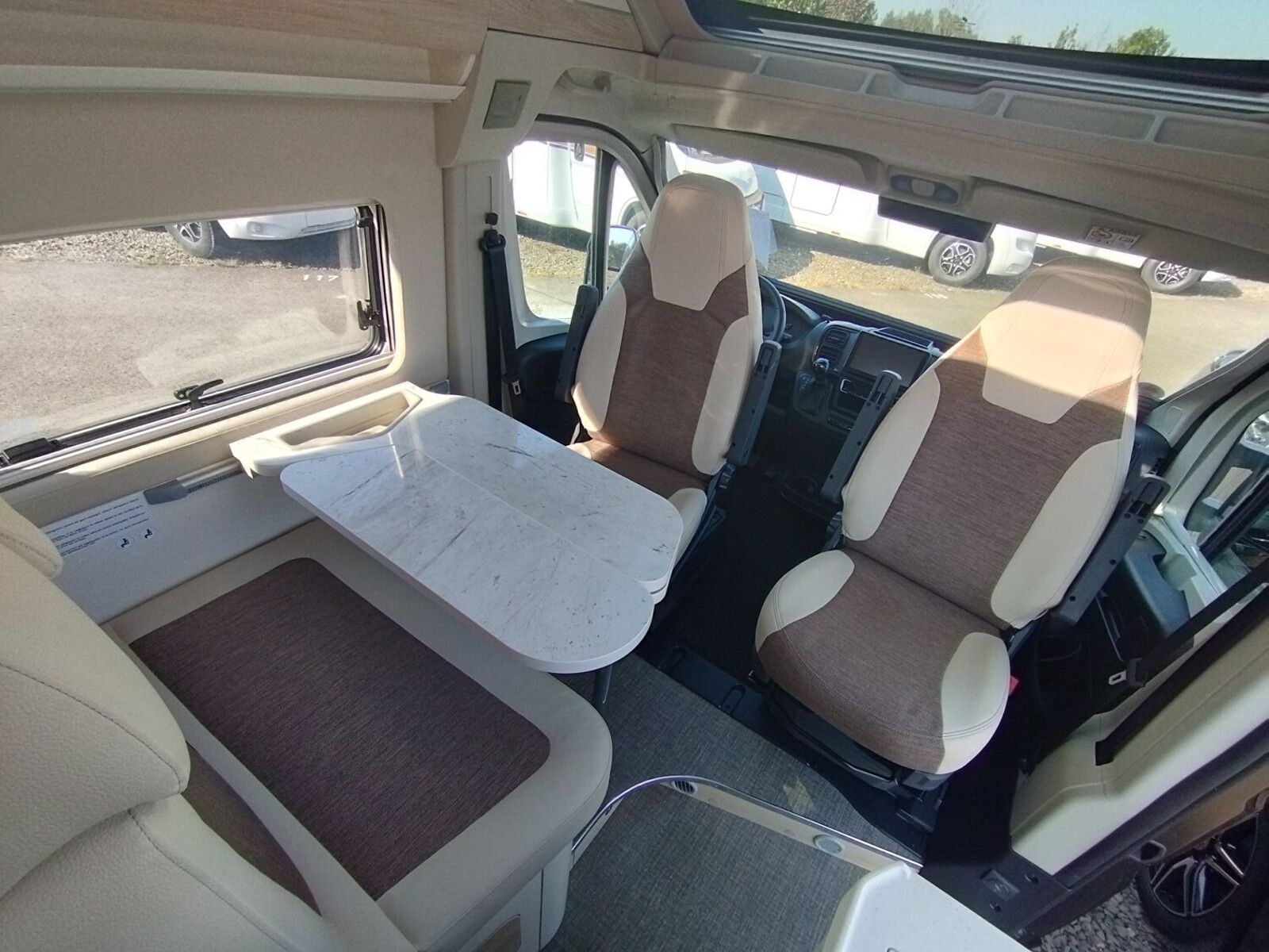 Fahrzeugabbildung Pössl Summit 600 Plus Citroen 165 PS 7000,- geschenkt