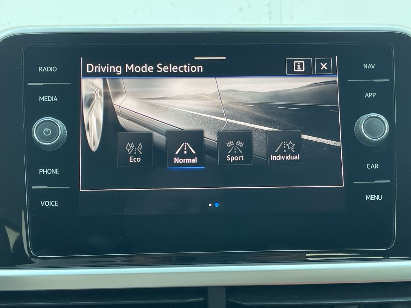 T-Roc 1.5 TSI DSG Move AHK/Kamera/ACC/LED/Navi  