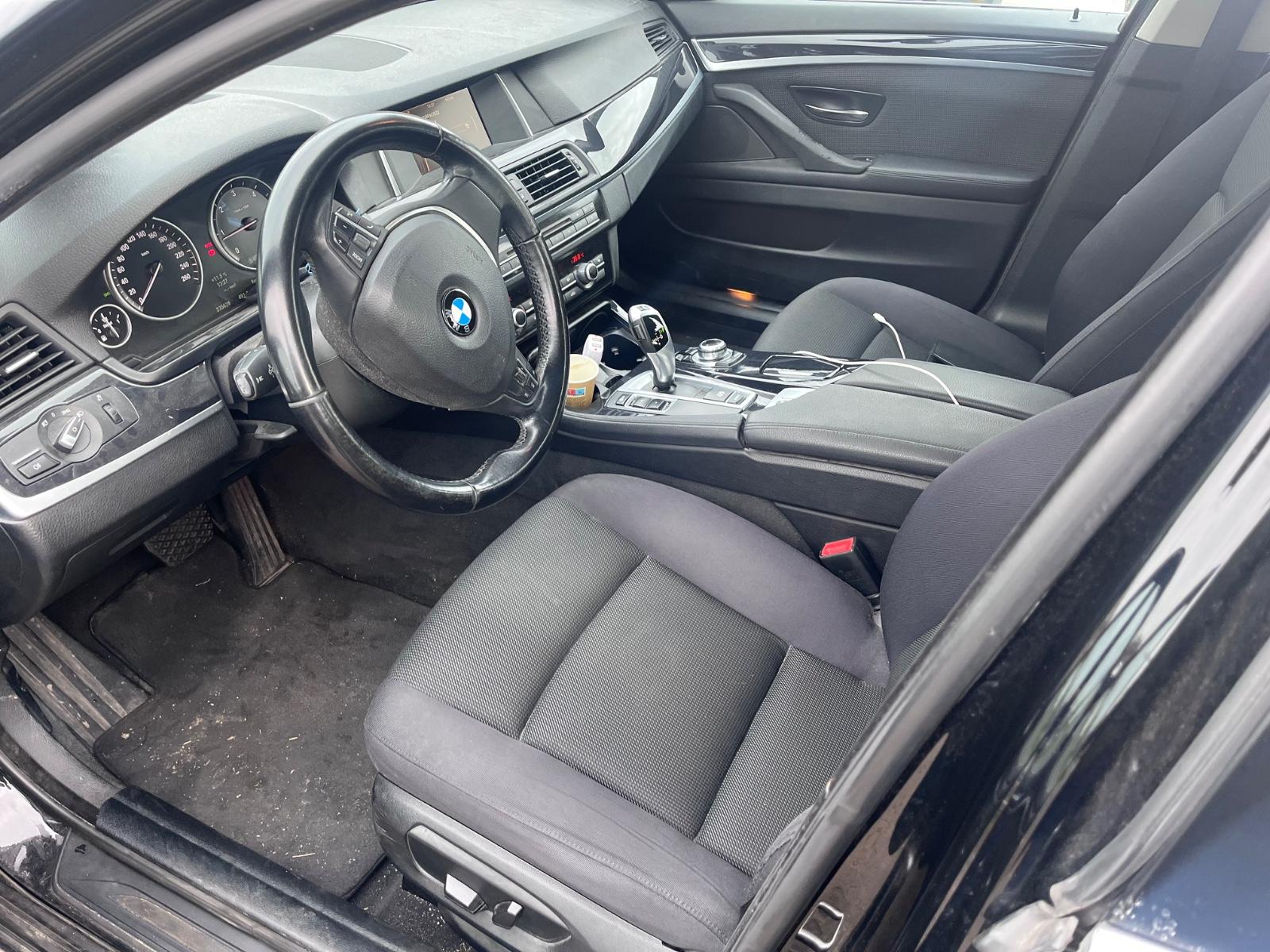 BMW 520 2013 — photo 9
