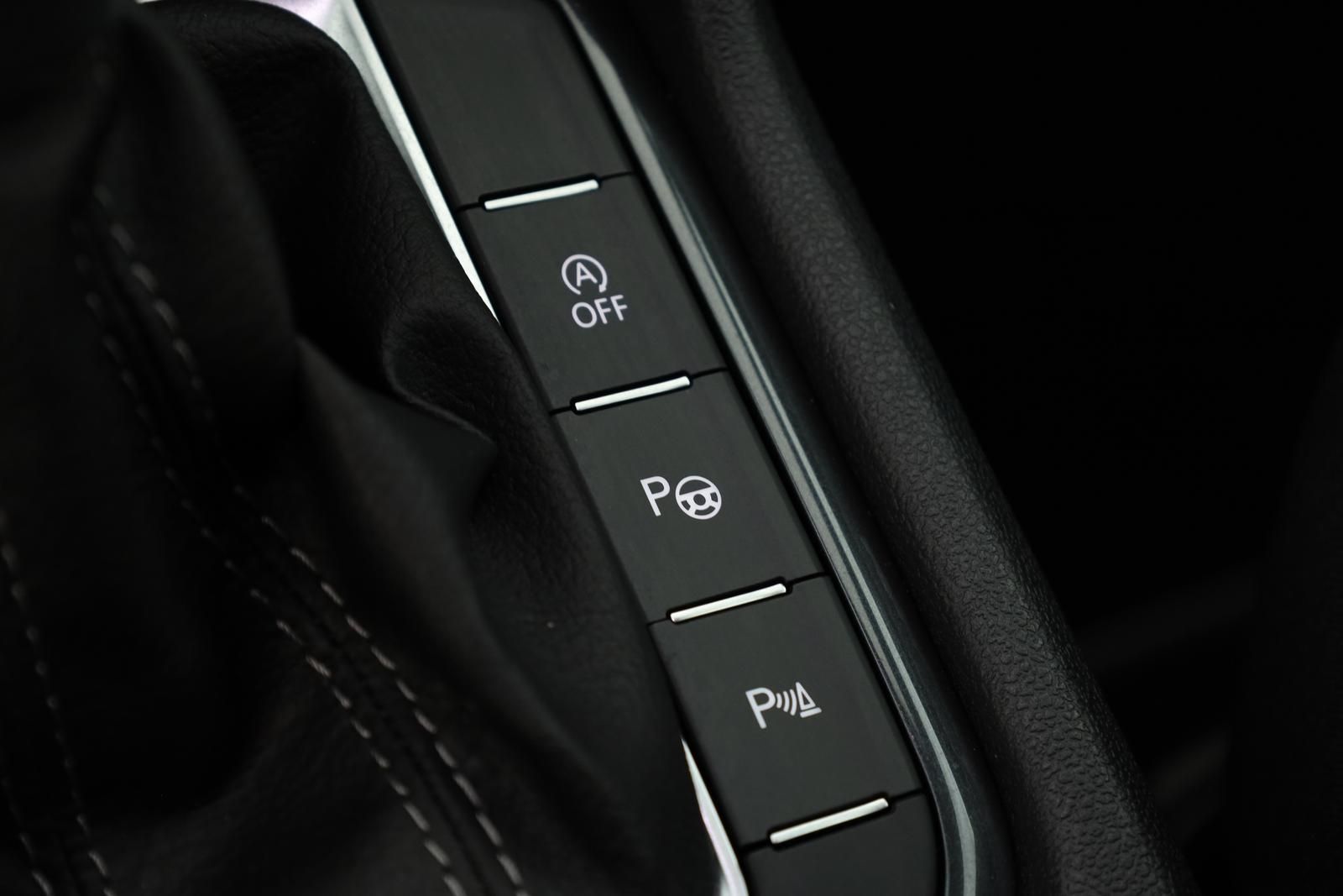 Volkswagen Tiguan Allspace 2.0 TDI 4M DSG R-Line 7 Pano Kam foto 13