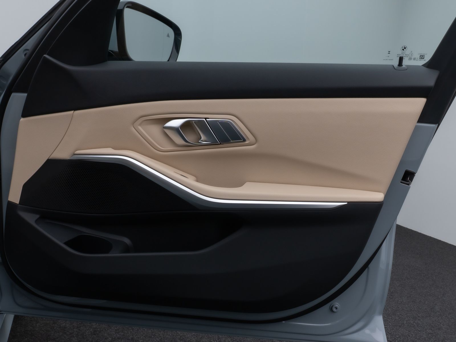 Fahrzeugabbildung BMW 320d M Sport Kamera DAB HUD Fernlichtassis Alarm