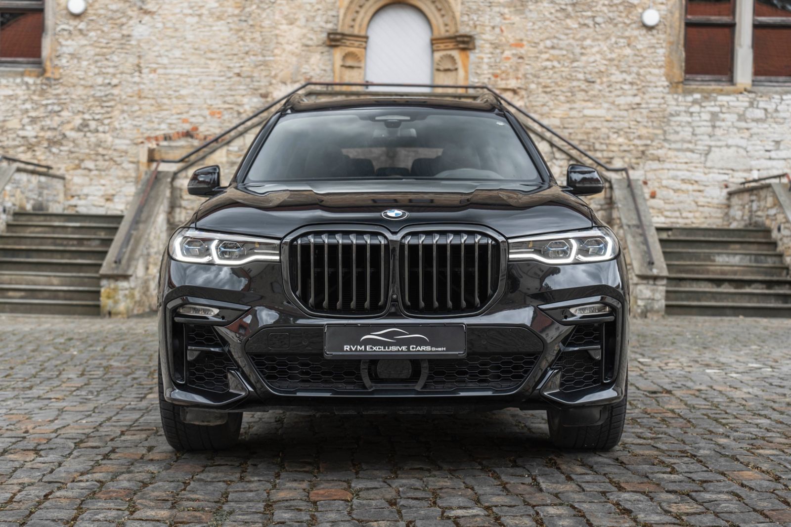 Fahrzeugabbildung BMW X7 M50i H&K HUD LASER LUFT SKY ACC MASSAGE 3D