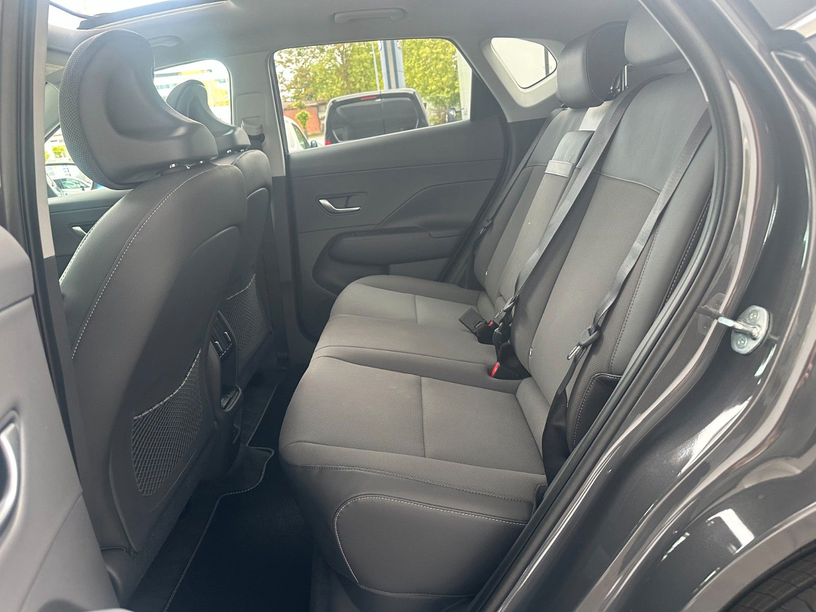 Fahrzeugabbildung Hyundai Kona El. Prime 65,4kWh Sitzp/Glasdach/360°!