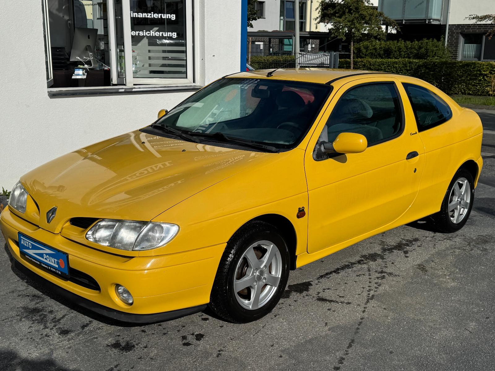 Renault Megane Coach