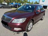 Skoda Octavia 2.0 TDI - Skoda Octavia aus 2012 mit Diesel-Antrieb: Limousine