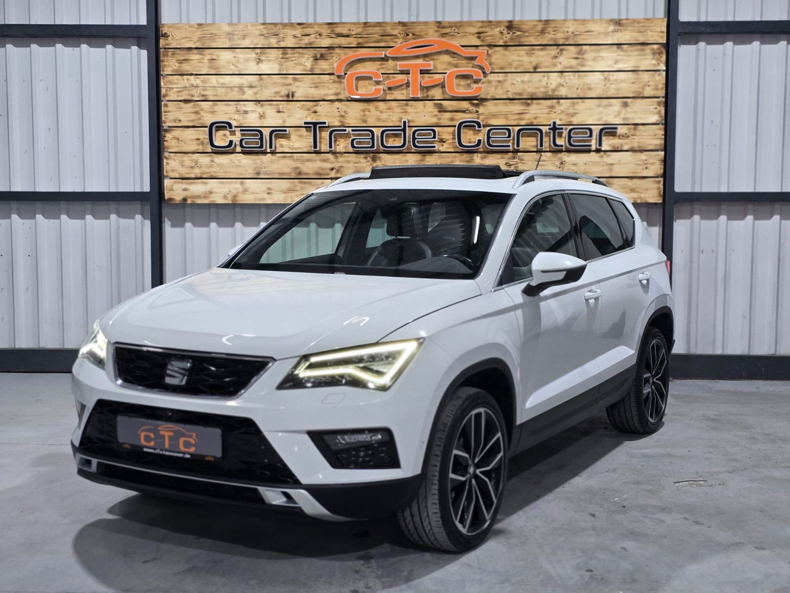SEAT Ateca Xcellence 4Drive/DSG/Pano/Navi/LED/TÜV-NEU