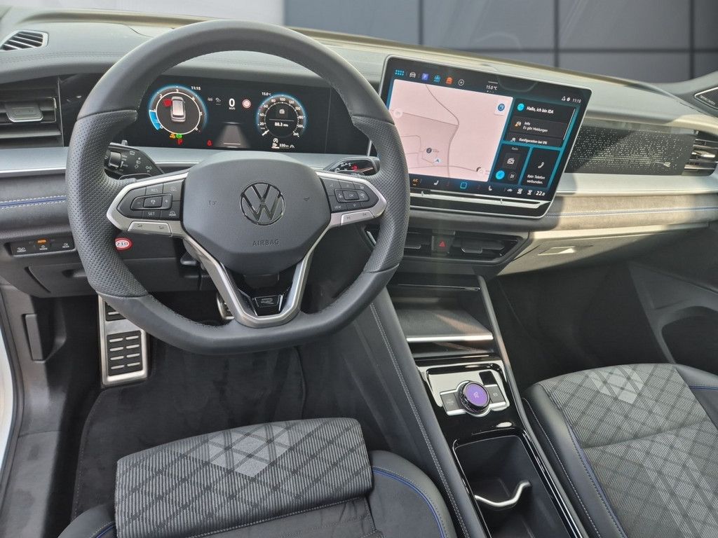 Tayron 2.0 TDI R-Line 4Motion *DSG*AHK*STANDH*PA