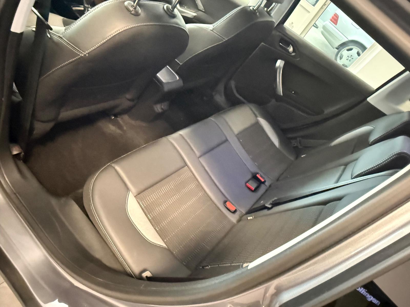 Peugeot 2008 Allure Blue HDI 120  Automatik/Kamera/Leder