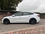 Tesla Model 3 Highland RWD und AHK - Tesla Model 3 in Essen