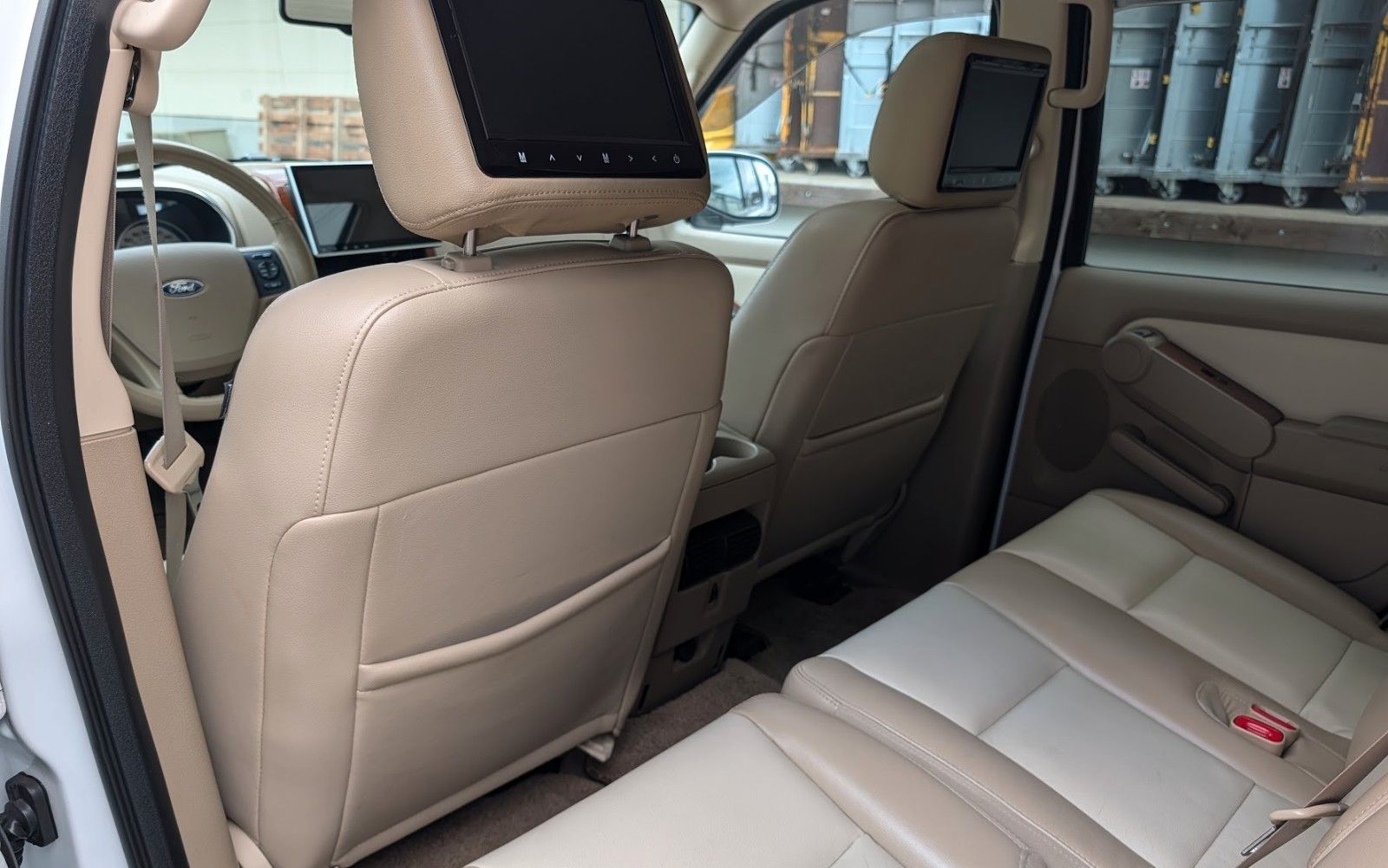 Ford Explorer V8 Eddie Bauer – Bild 10