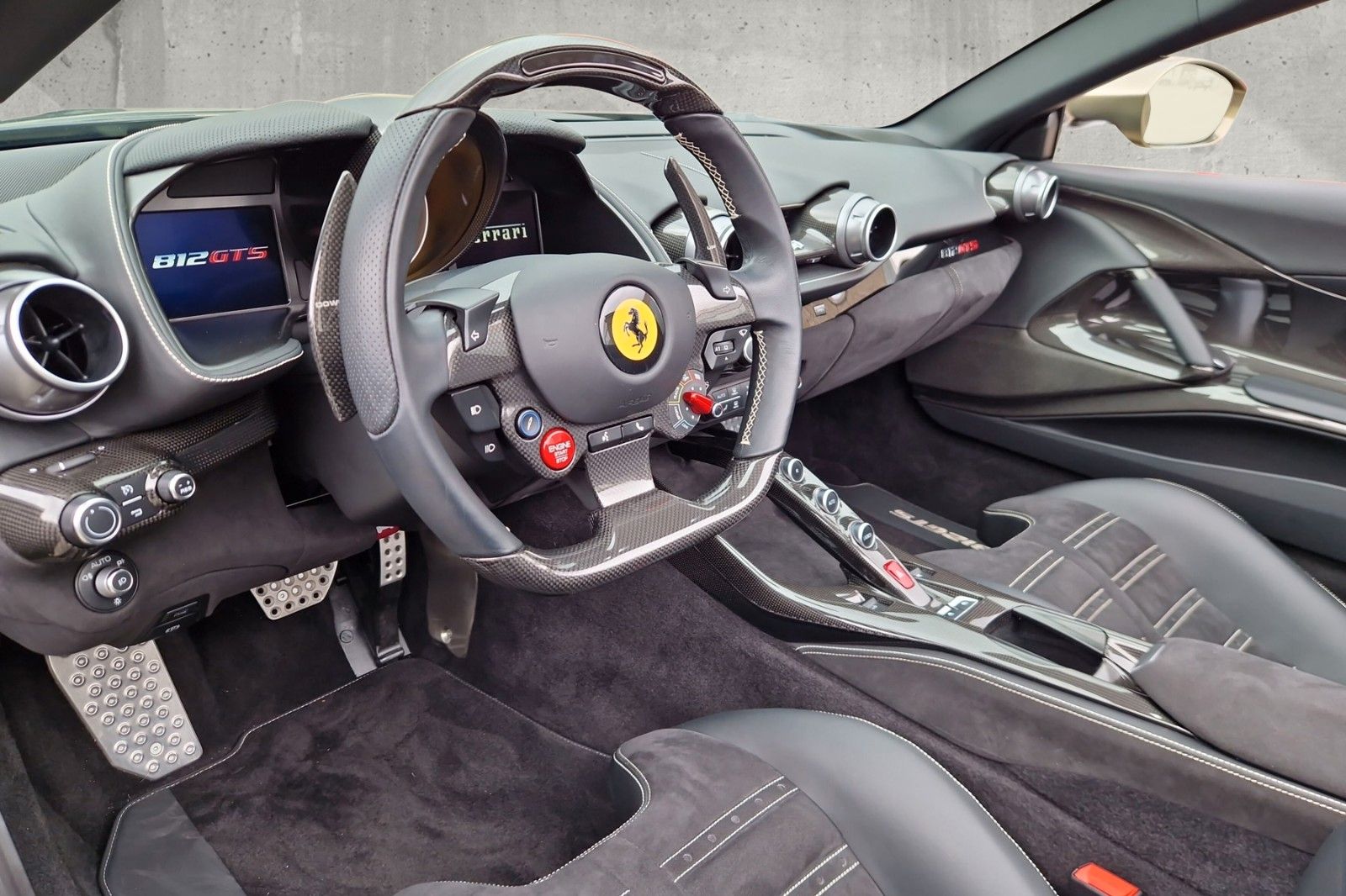 Fahrzeugabbildung Ferrari 812 GTS*Verde Masoni*Racing-Seat*Lift*Carbon