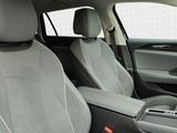 Volkswagen Passat 1.5 eTSI Variant Business DSG Navi*AHK*IQ - Volkswagen Passat: V