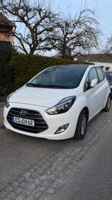 Hyundai ix20 1.6 - Hyundai ix20 mit Panoramadach