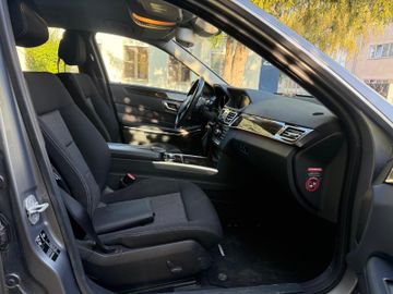 Mercedes E 220 - 9